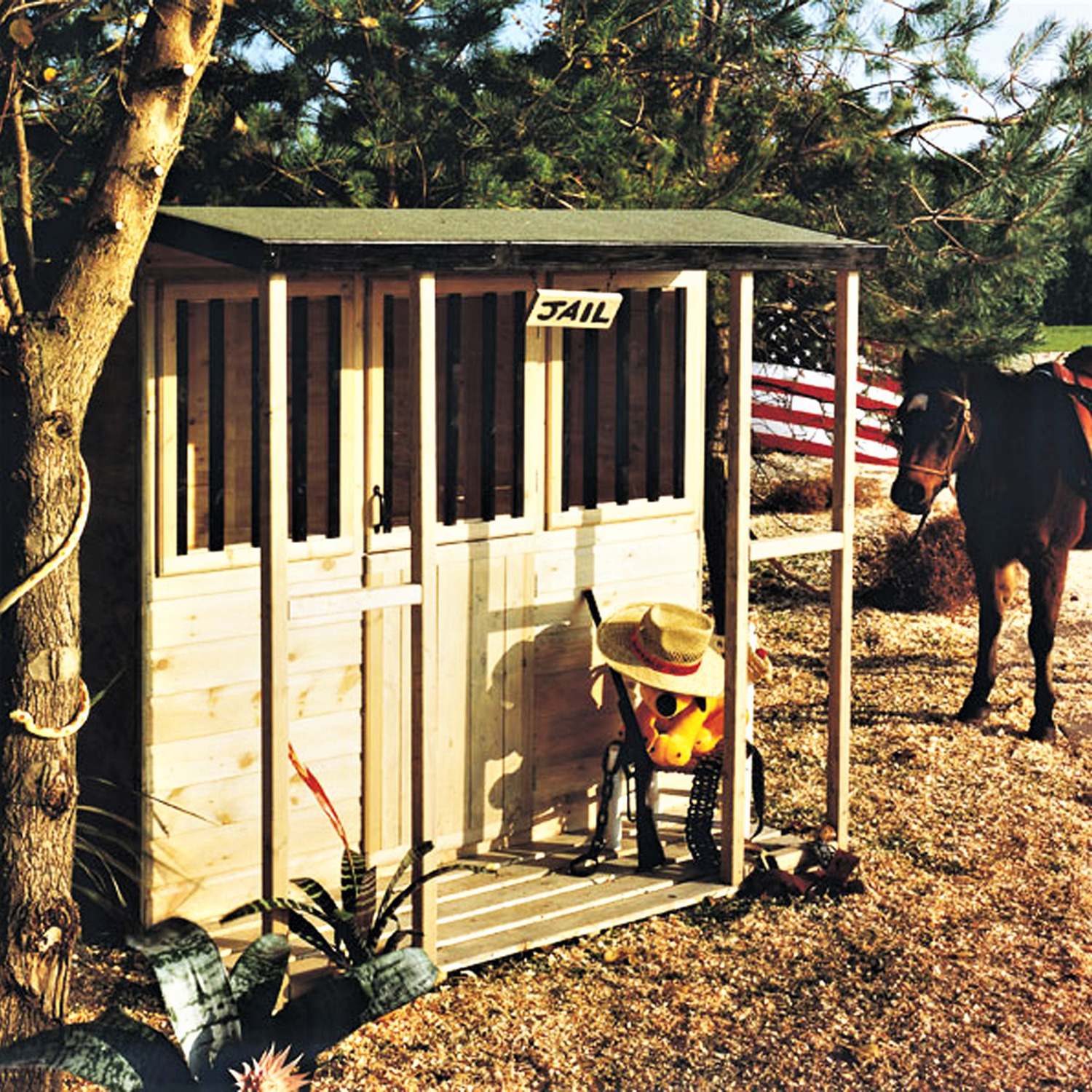 Jailhouse Playhouse - Honey Brown
