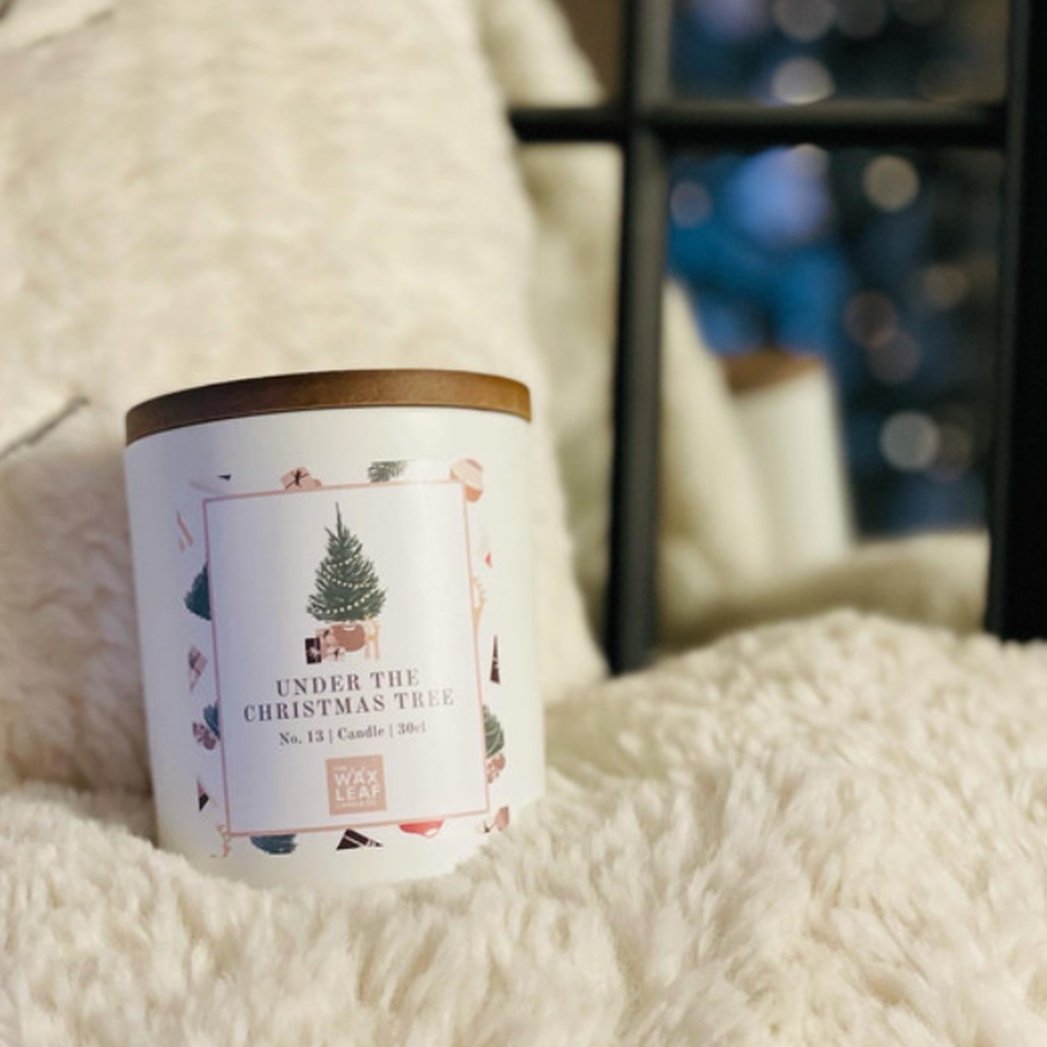 Under The Christmas Tree Woodwick Christmas Candle - White