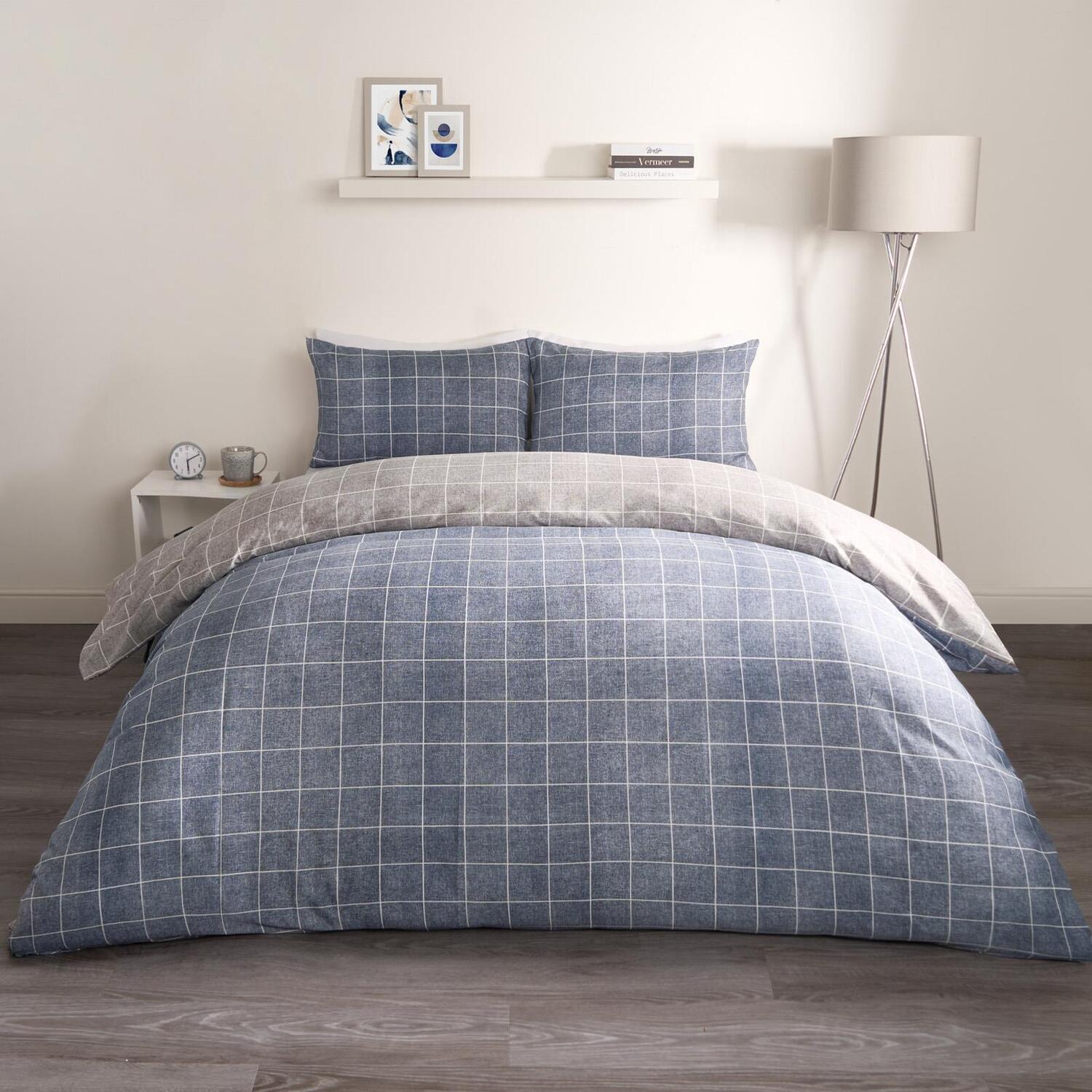 Fine Line Check Duvet Set - Navy / Super King