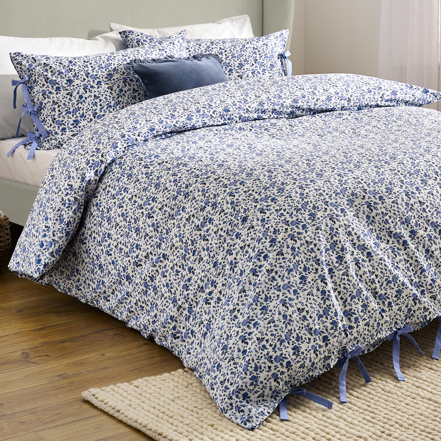 Hannah Floral Cotton Duvet Cover Set - Blue Super King