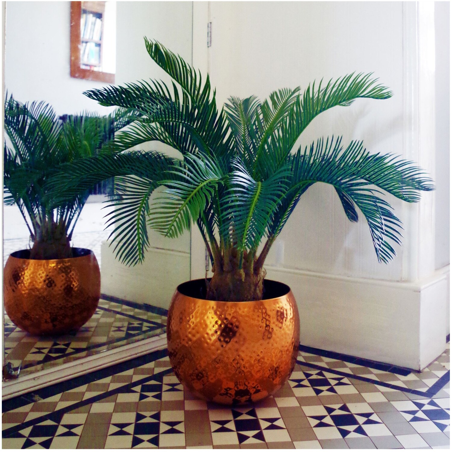 80cm Artificial Cycas Tree with Lifelike Trunk and Green Fronds - Green